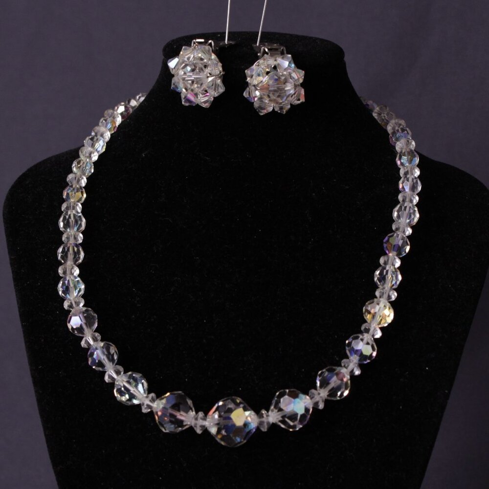 VTG Silver Tone Aurora Borealis Graduated Statement Necklace Clip-on Earrings